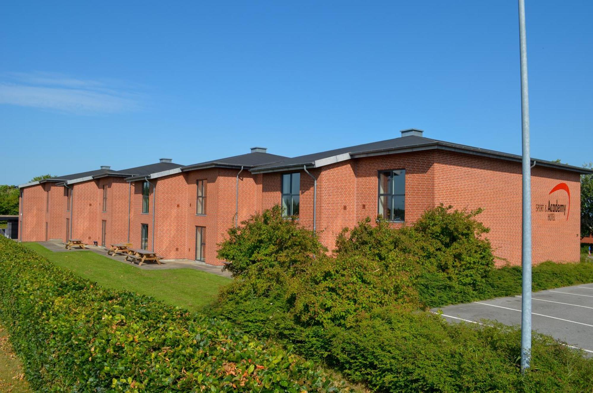 Sport & Academy Hotel Farsø Екстериор снимка